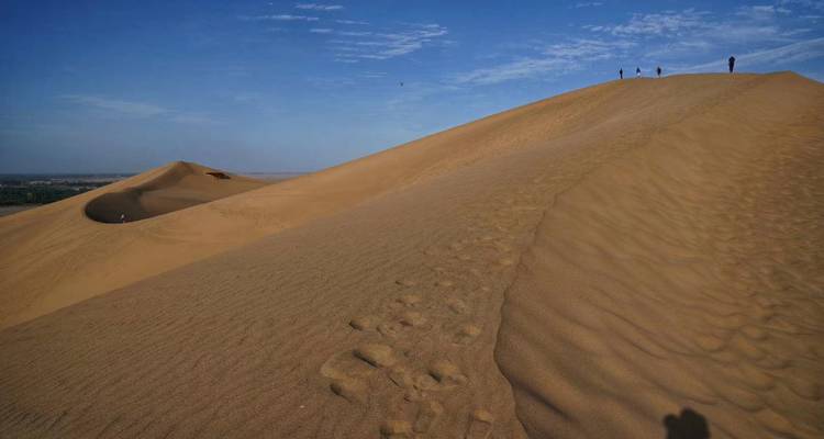 Circuito privado de 3 días a las cuevas de Mogao en Dunhuang desde Shanghai en avión - Silk Road Trips 7
