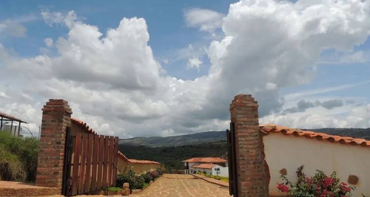 29 Day Complete Colombian Adventure - High-End: Over 50's Shared Tour - BnB Colombia Tours 2