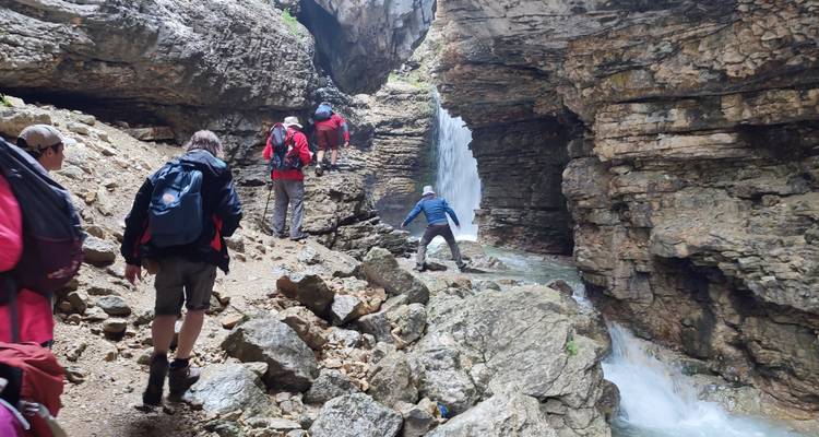 3 days in remote Shahdag mountain villages - Outdoor Caucasus 8