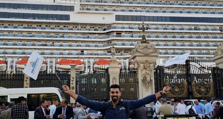 Desde el puerto de el - Sokhna: circuito guiado a la Pirámide Guiza y al museo Nacional . - Sun Pyramid Tours 2