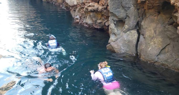 8 Days Galapagos Experiences "Santa cruz and San Cristobal" - PERFECT DESTINY 1