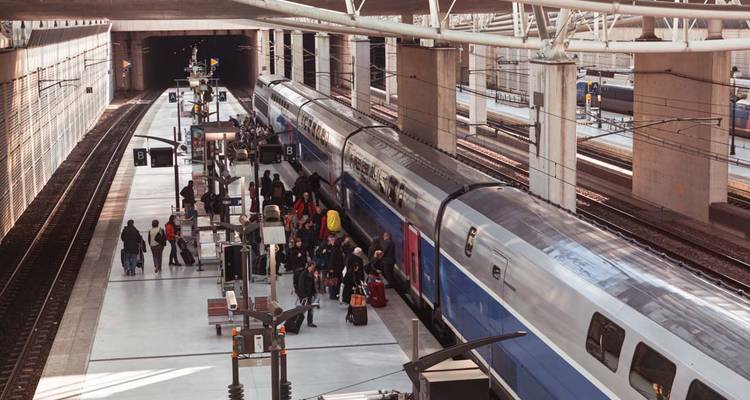 París a Madrid en tren - Intrepid Travel 1
