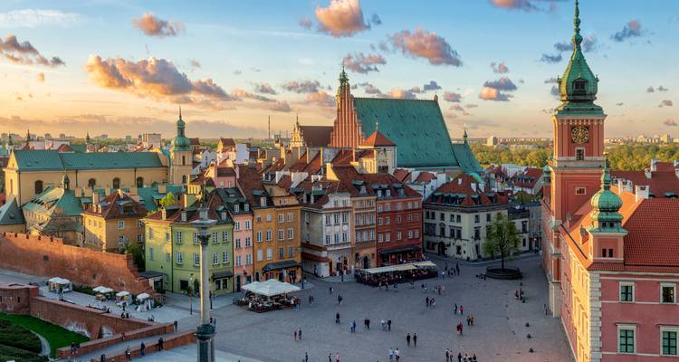 KX603 ~ LES PLUS ANCIENS MARCHÉS DE NOËL DU MONDE, DE VARSOVIE À CRACOVIE - Kompas 7