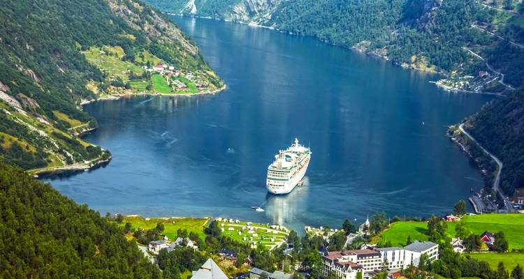 Explorer Copenhague, Oslo et Reykjavik avec des aurores boréales enchanteresses - Wonderful Holidays UK 6