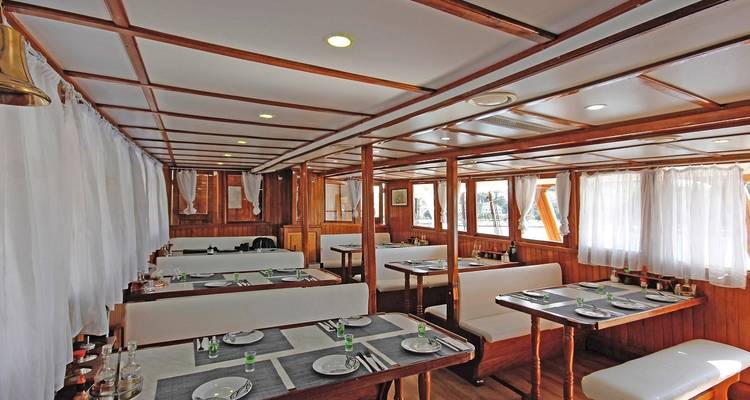 Dalmatian Highlights Split and Dubrovnik Region Cruise - Standard Boat Category - Gulliver Travel 4