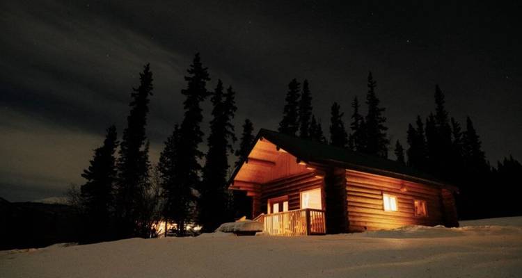 Lakefront Cabin Stay Under the Aurora Skies from Vancouver - Landsby 4