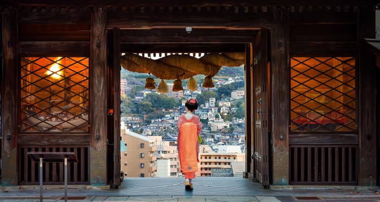 Explora Japón: Torre de Tokio, toriis rojos y samurais - journaway DACH 3