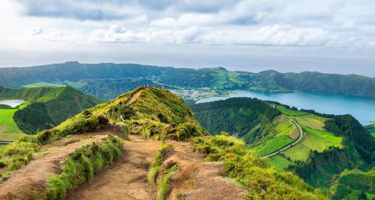 Shopping dans les îles des Açores : road trip entre les volcans verdoyants - journaway 10