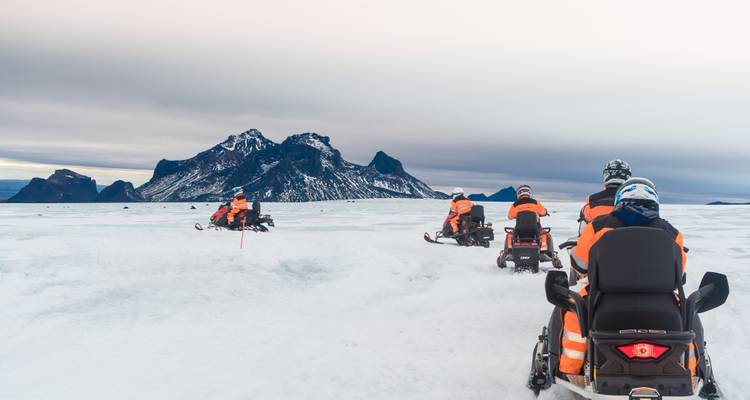 Aventura invernal Islandia: auroras boreales y glaciares eternos - journaway DACH 10