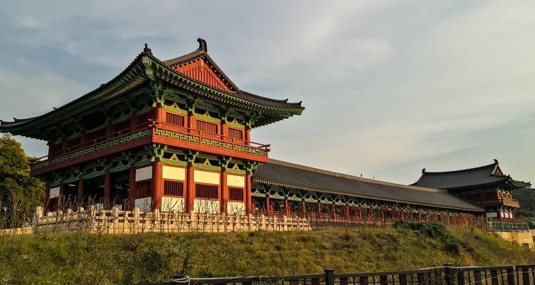 Best of South Korea: Skylines, Temples & Island Adventures - journaway 2