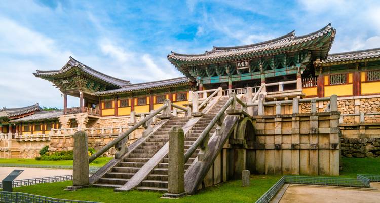 Best of South Korea: Skylines, Temples & Island Adventures - journaway 7