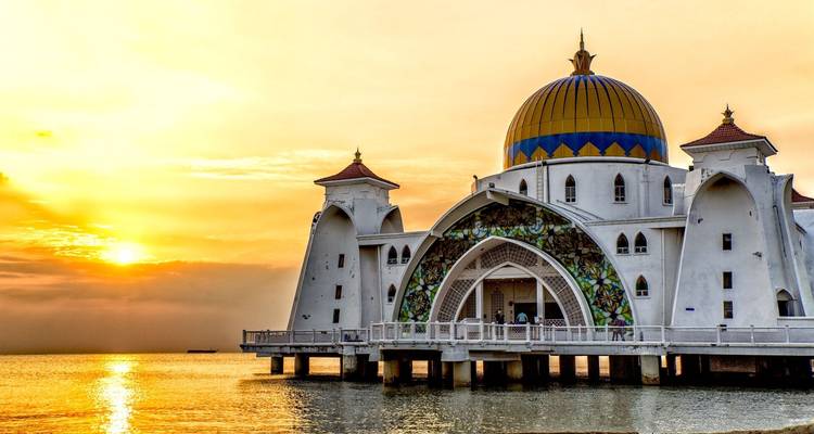 Malaisie, Singapour & Bali : des City Lights au Sunrise Hike (18 destinations) - journaway 10