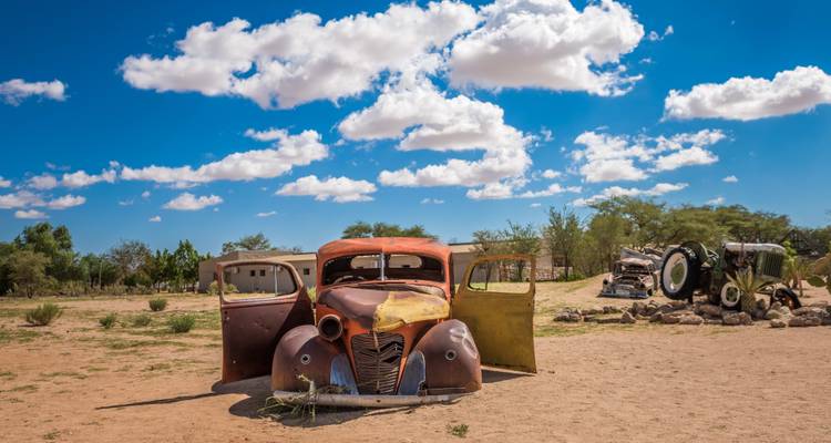 Viaje por carretera a Namibia: Aventura en Safari y Albergues de Fauna Salvaje - journaway 9