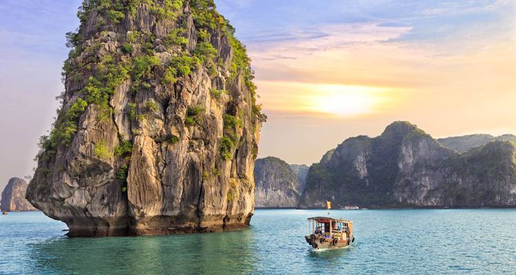Vietnam Bucketlist: Halong Bay, Lantern City & Mekong Delta (18 destinations) - journaway 10