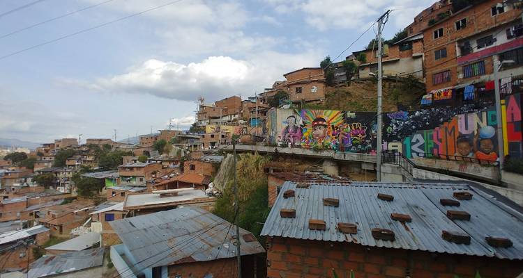 Visite culturelle immersive de Medellin avec excursions d'une journée - World Awaits Cultural Tours LLC 4