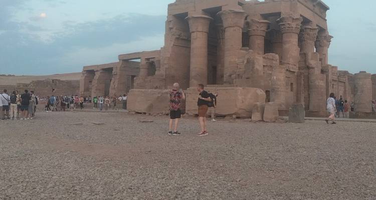 Inolvidable Crucero de 3 Noches por el Nilo: De Asuán a Luxor y Maravillas Antiguas - Egypt Tour Pro  7