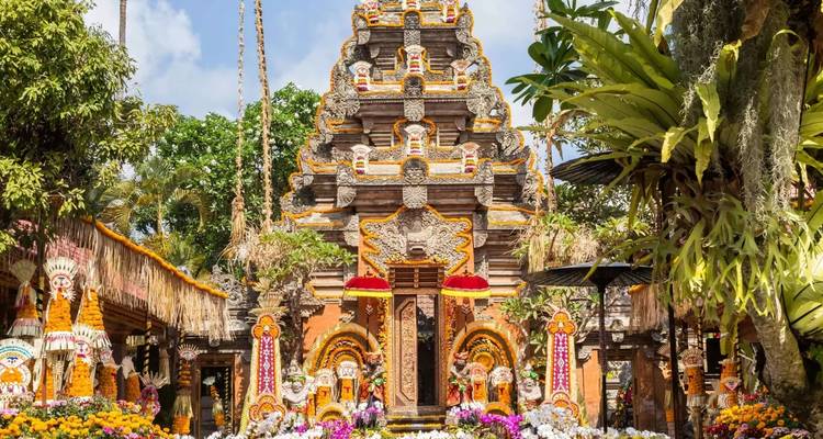 Come, reza y ama en Bali - Vio Travel 4