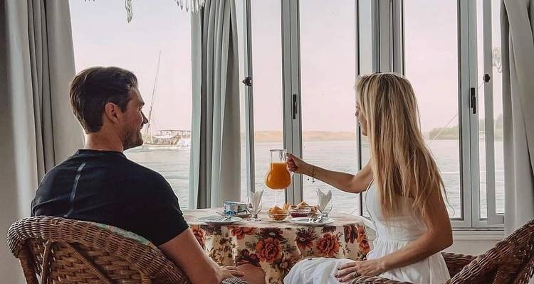 4 Nuits 5 Jours 5 * Croisière de luxe sur le Nil au départ du Caire, vols inclus - Holiday In 3