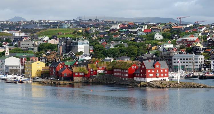 De isla en isla por el Atlántico norte - islas británicas, islas Feroe e Islandia: hacia el norte - Hurtigruten 3