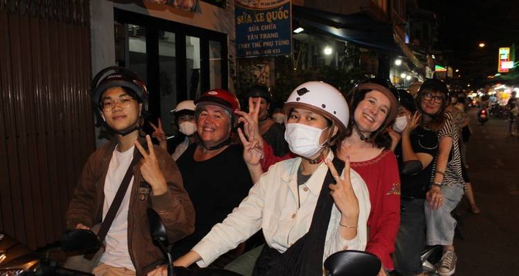 Circuito gastronómico por Saigón en bicicleta - Vietnam Bicycle Travel 7