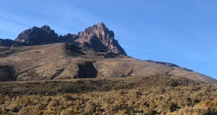 Ascenso al Kilimanjaro por la ruta del circuito norte 9 días**mejor circuito Operador de África y Tanzania 2023/2024 WTA* - Zara Tours (Zara Tanzania Adventures) 3