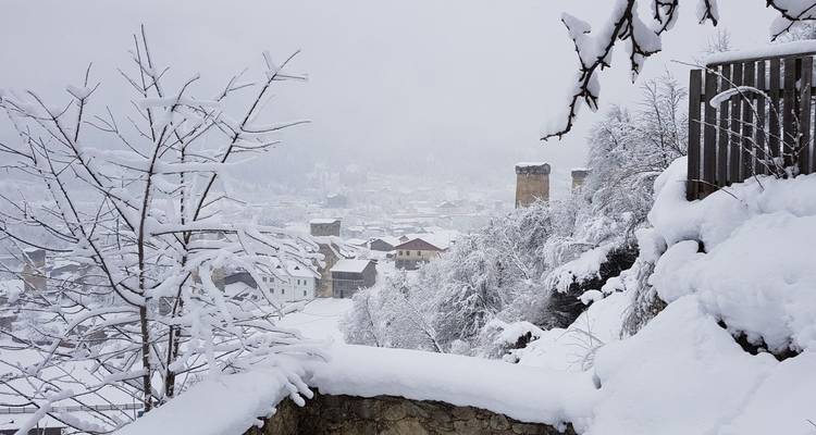Circuit hivernal pour le Nouvel An en Géorgie. Ski et sites historiques - Around Georgia 1