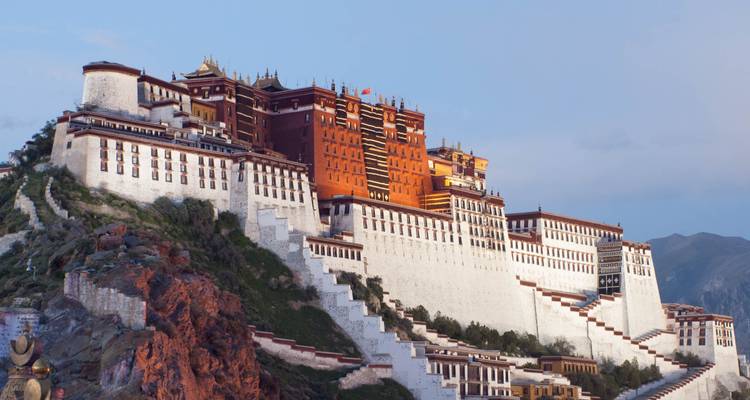 De Katmandú a Lhasa vía campamento base del Everest - Overland Trek Nepal 4