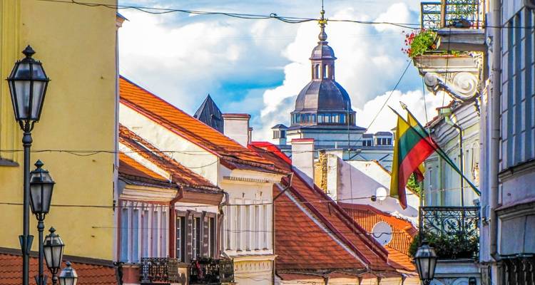 Amber Road From Warsaw To Baltic States - Kompas 3