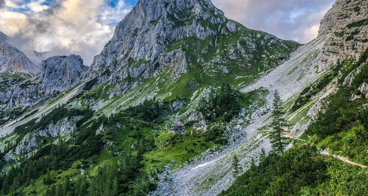 Tour de Julian Alps | Hut-to-hut Trekking - LIFE Adventures 3