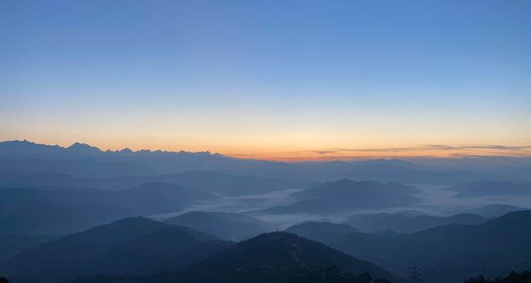 Excursion au lever du soleil à Nagarkot avec Trek d'une journée - Getaway Nepal Adventure Pvt. Ltd 1