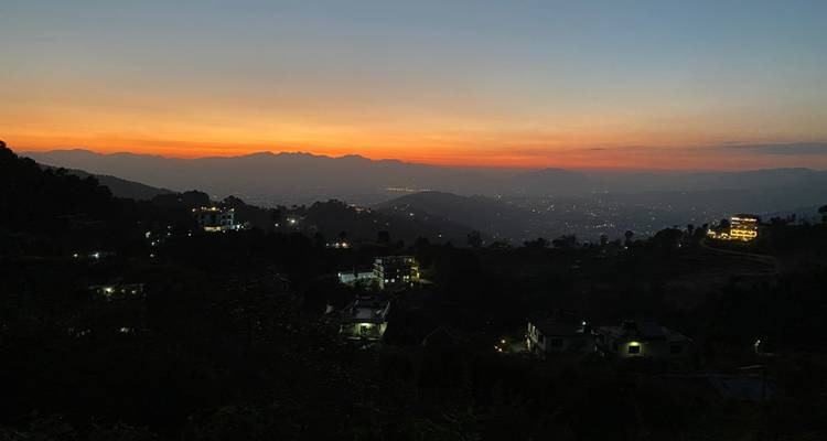 Excursion au lever du soleil à Nagarkot avec Trek d'une journée - Getaway Nepal Adventure Pvt. Ltd 4