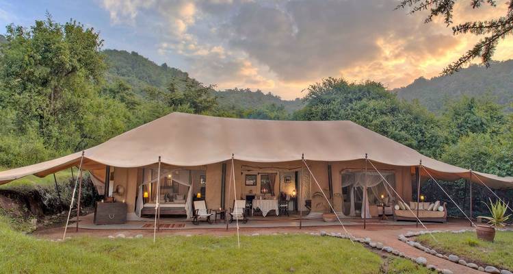 3 Days Maasai Mara Keekorok Luxury Lodge Flying Safari with 4x4 Land Cruiser Jeep - Gracepatt Ecotours Kenya 9