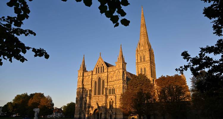 Iconic England Tour - 3 Days with Stonehenge, Roman Baths & Windsor Castle - British Heritage Tours 4