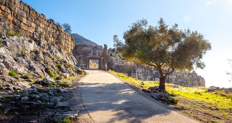 6 Day Wine Escape: Ancient Nemea, Peloponnese, and Santorini - Private Tours Greece 9