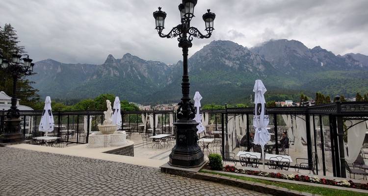 2-Day Private Tour in Romania including Peles Castle, Bran Castle, Cantacuzino Castle, Brasov and Bears Sanctuary - Transylvania Discovery Tours 7