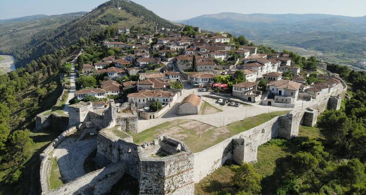 Excursion d'une journée à Berat et à la lagune de Karavasta au départ de Tirana et de Durres - SEE Trips 4