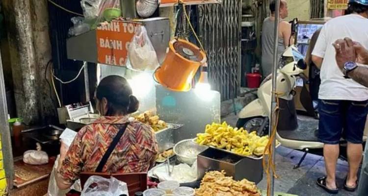 Flavour Quest Hanoi: Old Quarter Walking Street Food Tour - Group Tour - Up Travel Vietnam 7