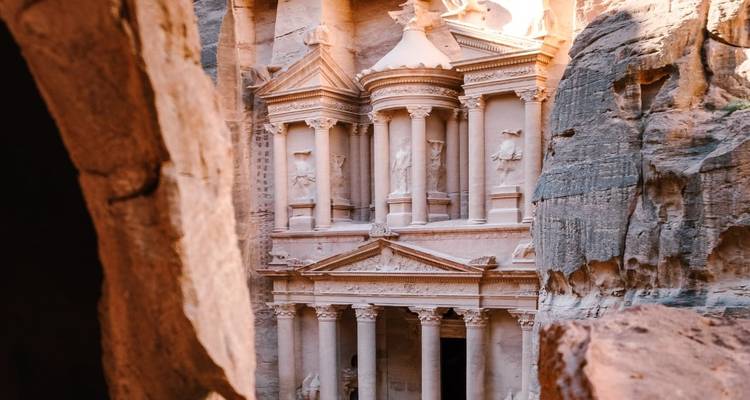 Ring in the New Year in Egypt and Jordan with an Unforgettable Experience in 7 Days - Sun Pyramid Tours 7