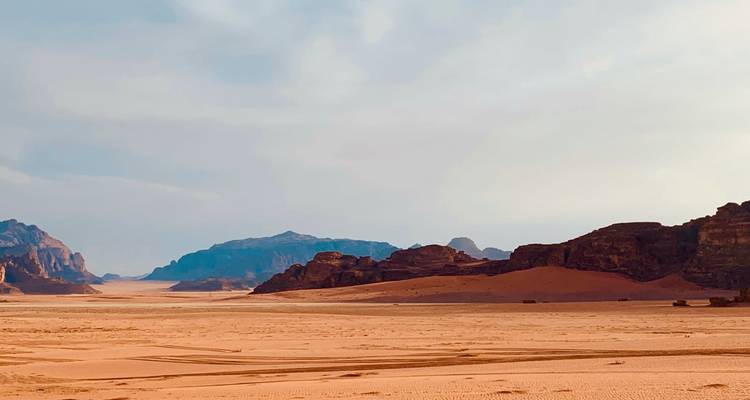 Ring in the New Year in Egypt and Jordan with an Unforgettable Experience in 7 Days - Sun Pyramid Tours 8