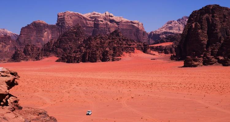 Ring in the New Year in Egypt and Jordan with an Unforgettable Experience in 7 Days - Sun Pyramid Tours 10