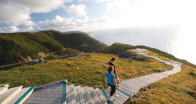 Excursión para descubrir la isla de Cabo Bretón - Omega Tours 8