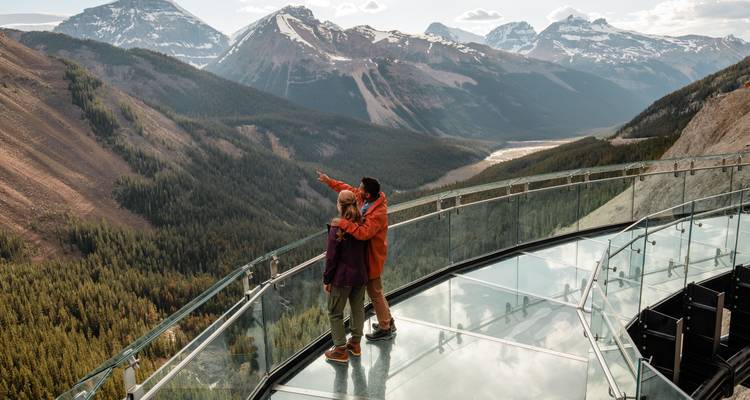 Circuit de 7 jours du Rocky Mountaineer Journey Through the Clouds｜Vacances en train de luxe et Rockies Relax｜Départ de Calgary - Calgary Tours 7