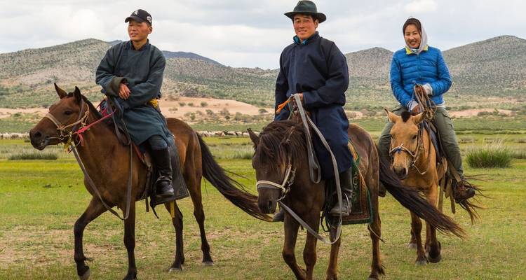 Kayaking in Upper Orkhon River - Tour Mongolia 8