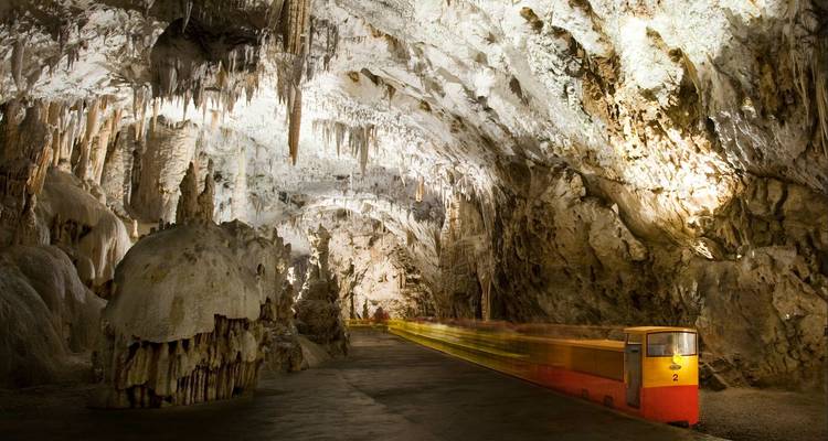 Heritage Explorer Athens to Istanbul via Thessaloniki & Sofia(flight included) - Small Group Tour - Ajdinis 6