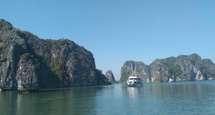 Viet Nam 10 Days - Departure from Ha Noi - Ho Chi Minh City - Happy Holiday Travel 10