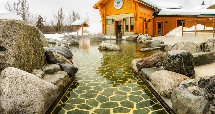 Yukon Winter Adventure With Aurora, Snowmobiling, Dog Sledding & More from Vancouver - Landsby 10