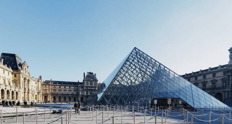 15% de réduction - [Autoguide] Paris et le meilleur du sud de la France - Paris, Avignon et Nice en 8 jours : Soldes de Noël et du Nouvel An - WiseYatra 4
