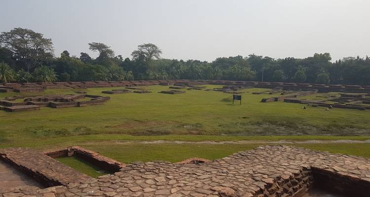 Private North Bengal Tour with 2 Internal Flights & 4-star Hotels - Modhu Tours Bangladesh 3
