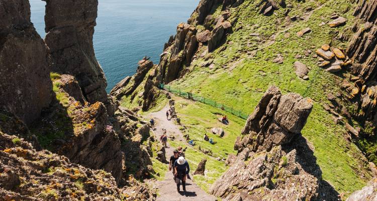 London - Dublin, Blarney Castle & Ring of Kerry - Railtours Ireland First Class 6