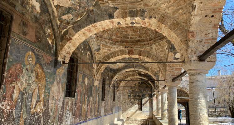 Circuit privé de 5 jours en Albanie : lacs et vieilles villes de l'UNESCO - Enjoy Travel and Tours 6